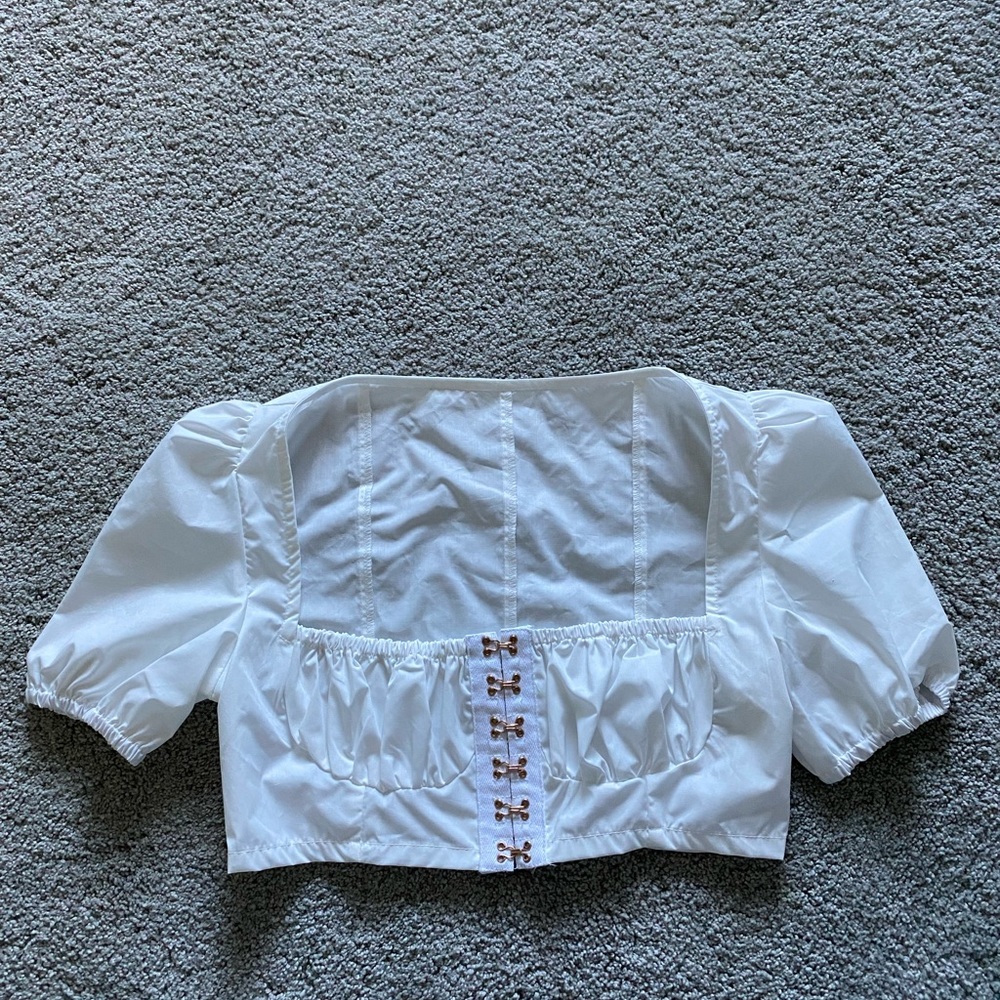 White crop top!